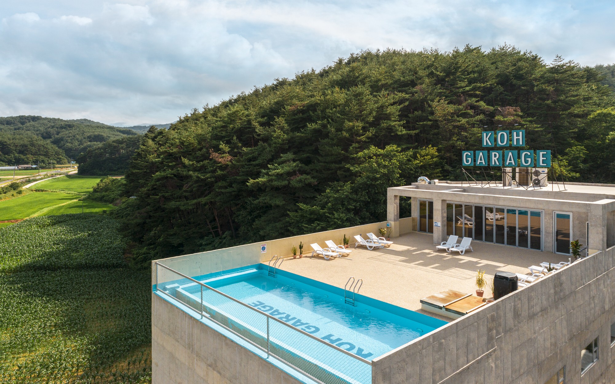 KOH GARAGE HOTEL