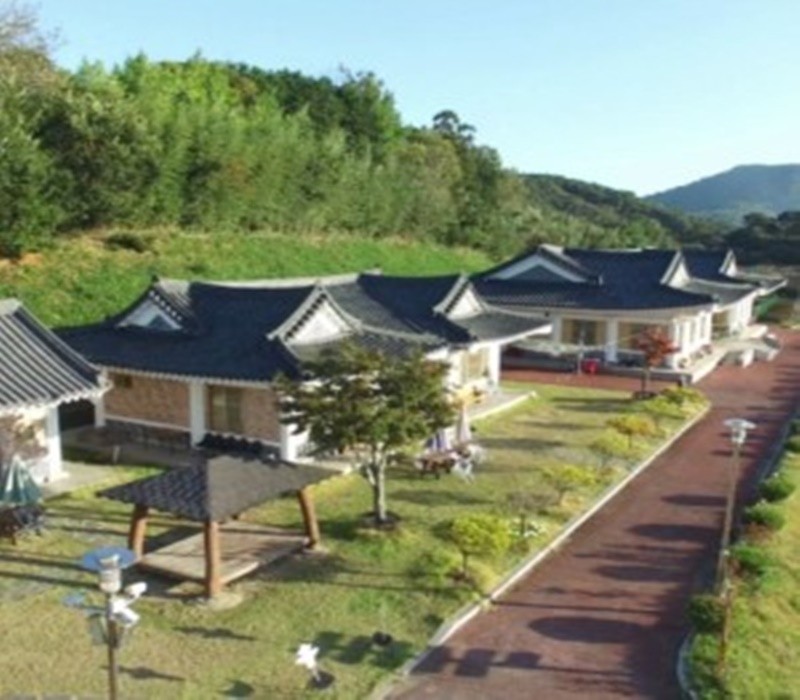 한옥스테이 달돋이마을 펜션