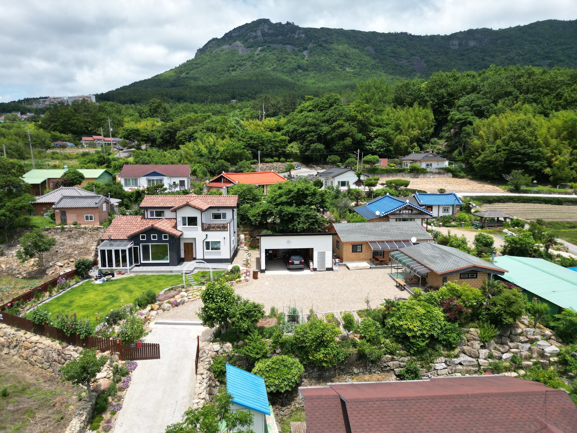 장흥비동돌담