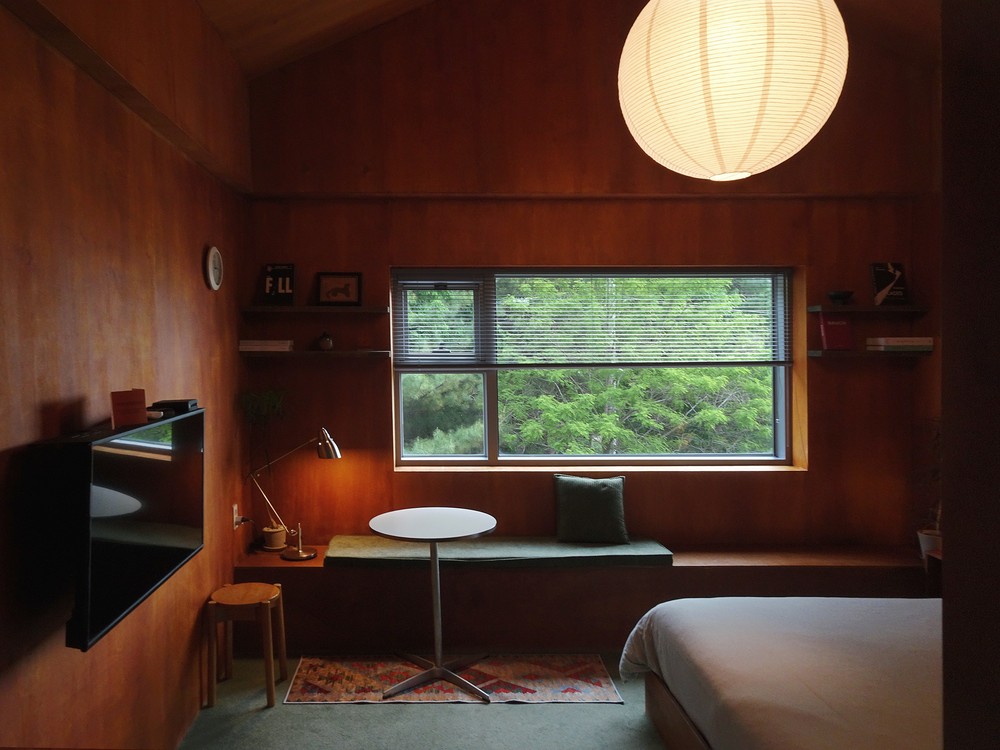 203호