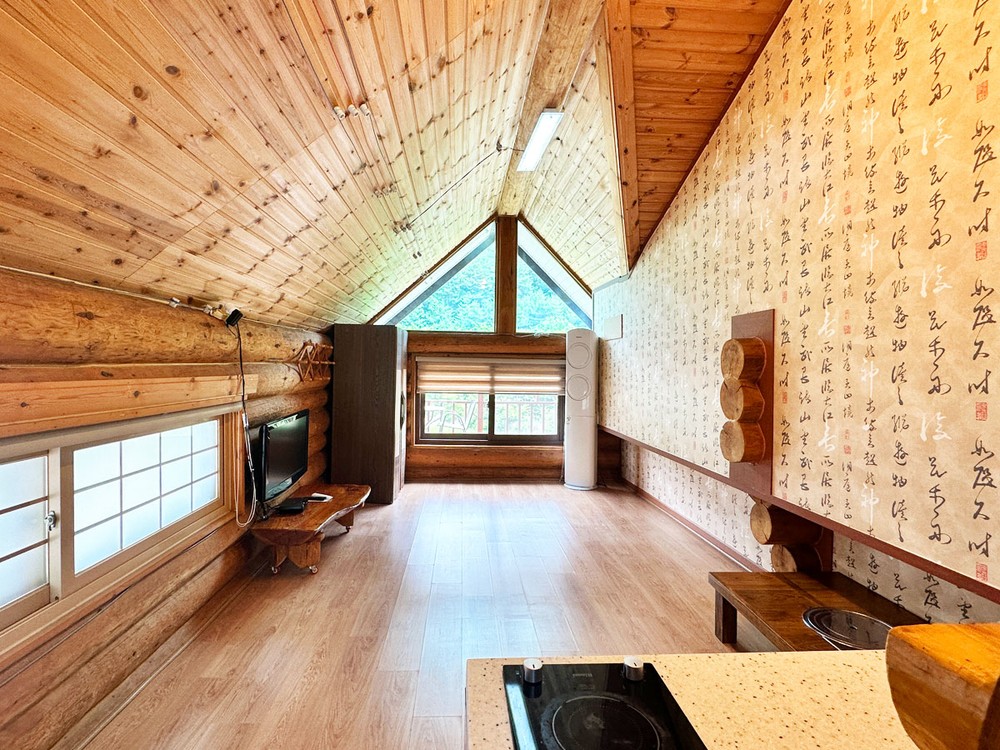 신성봉방(2층)