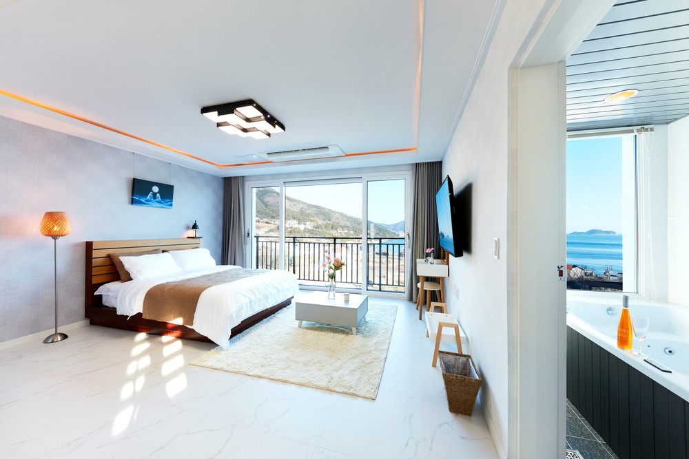ROOM302(오션뷰 월풀 스파)