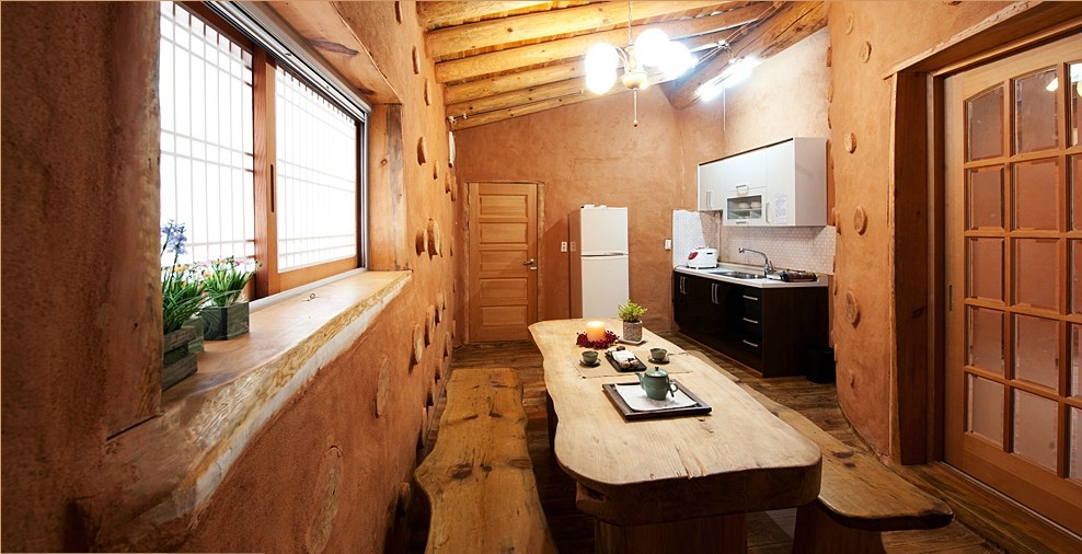 ROOM2