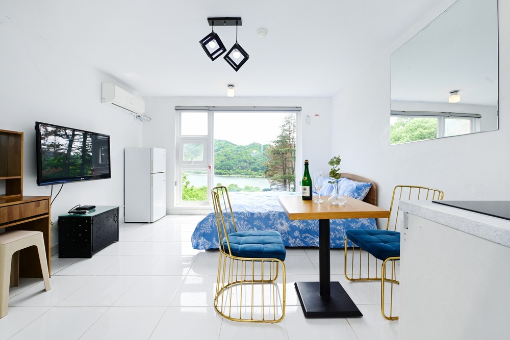 502 River view