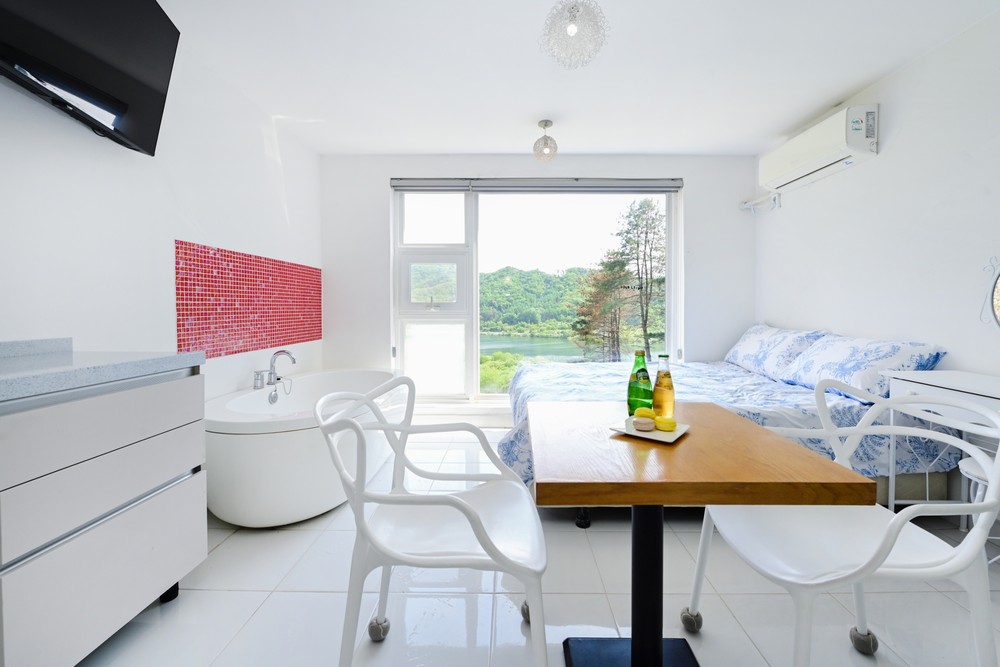 503 River spa