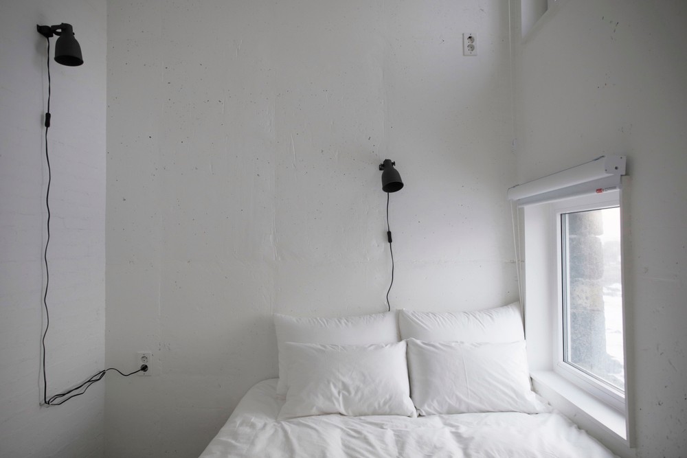 Three Small Windows One Double Bed